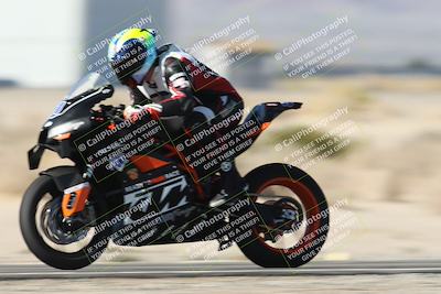 media/Dec-01-2025-Moto Forza (Mon) [[2daa91e15f]]/1-Advanced Group/Session 3 Turn 3 Exit Bump Pans/